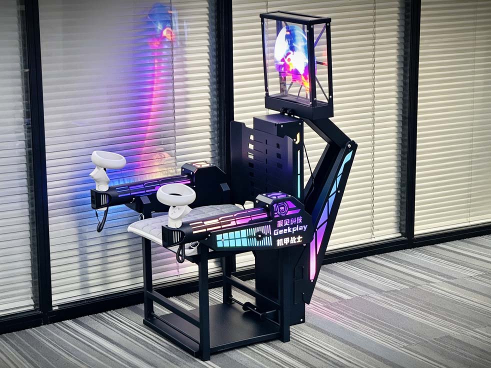 Mecha Warrior VR — pemain mengemudikan robot raksasa